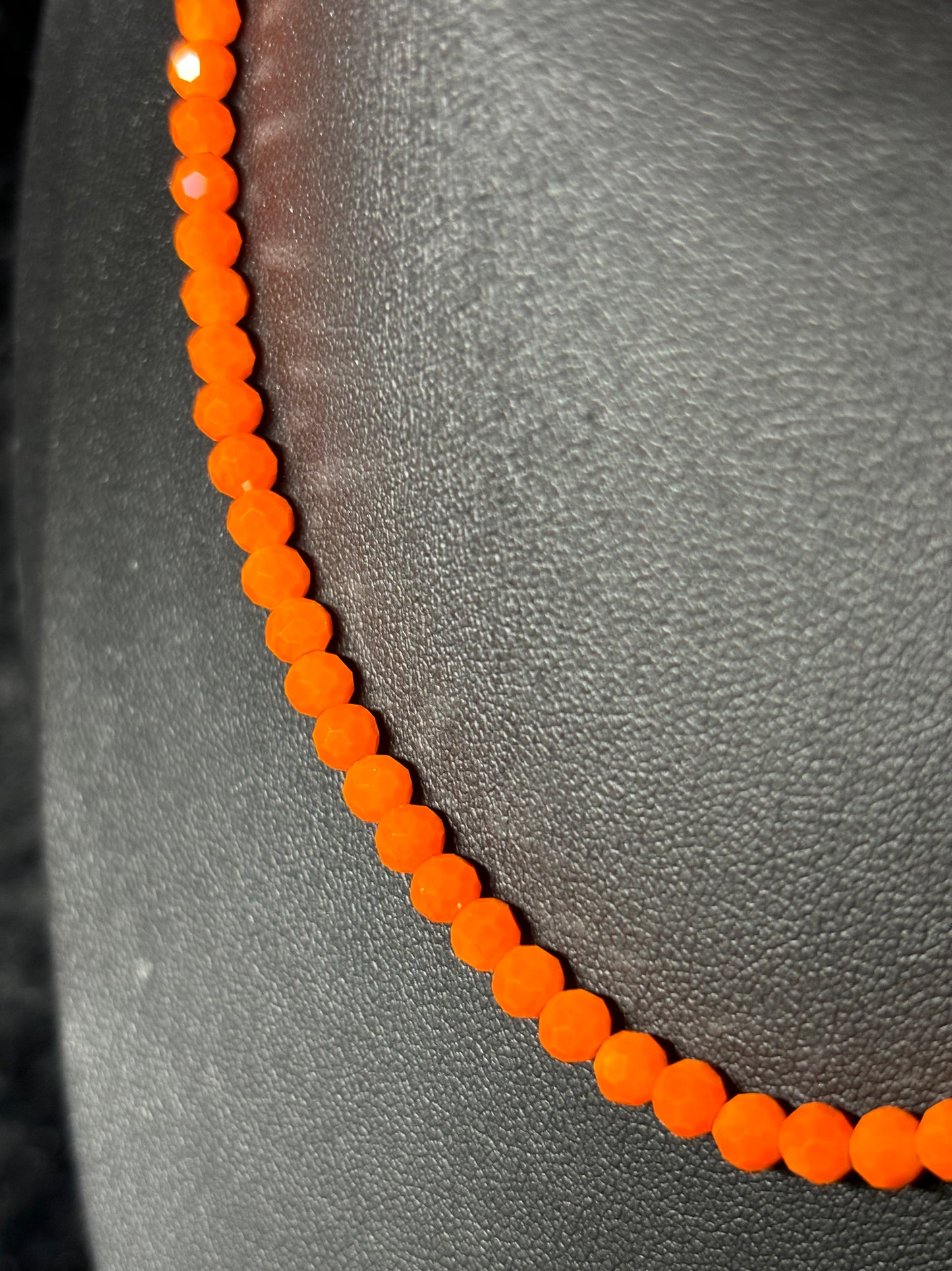 Collier fantaisie orange opaque